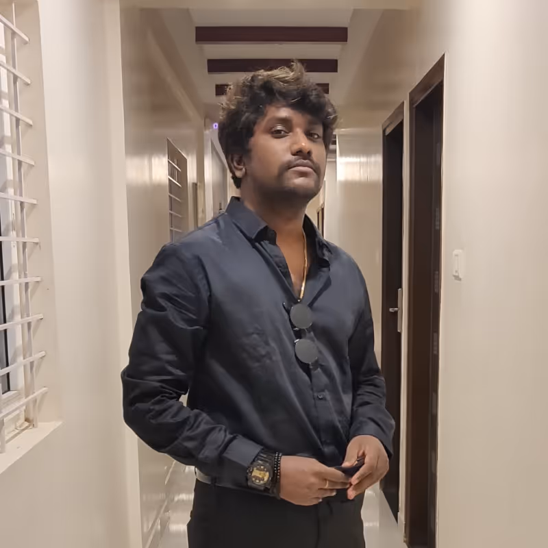 Vadivelu T